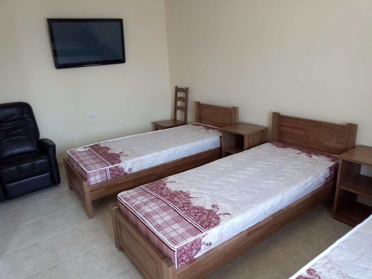 Lastochka Hotel Зализний Порт Екстериор снимка