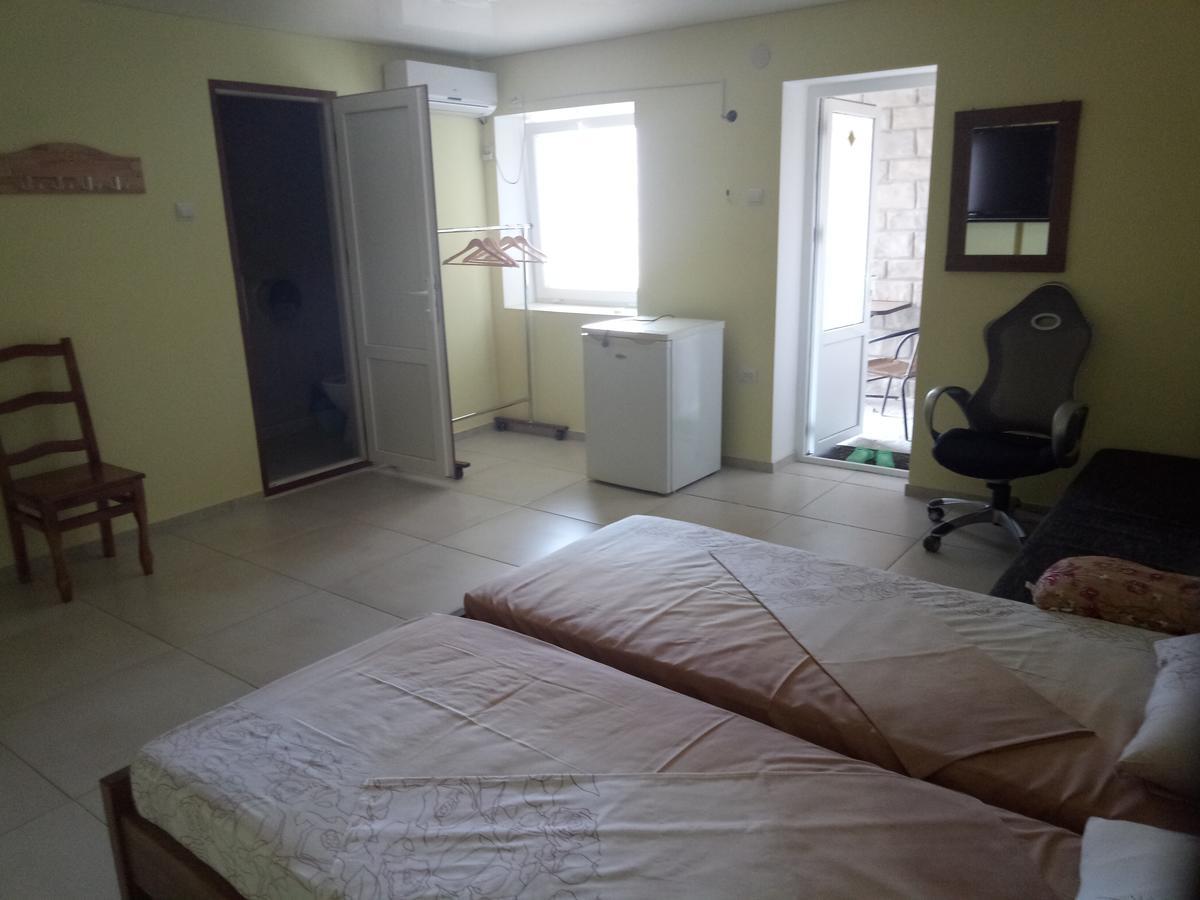 Lastochka Hotel Зализний Порт Екстериор снимка