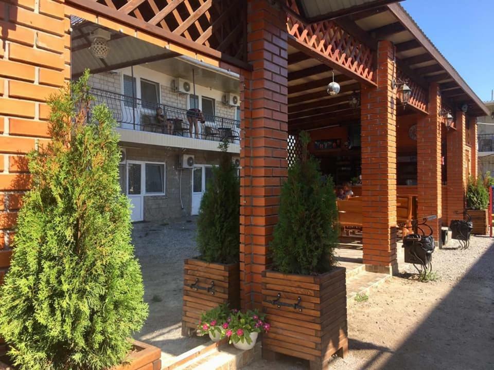 Lastochka Hotel Зализний Порт Екстериор снимка